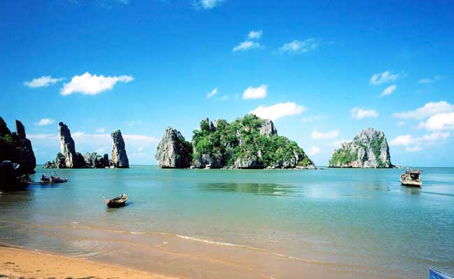 islands and beaches vietnam ba lua